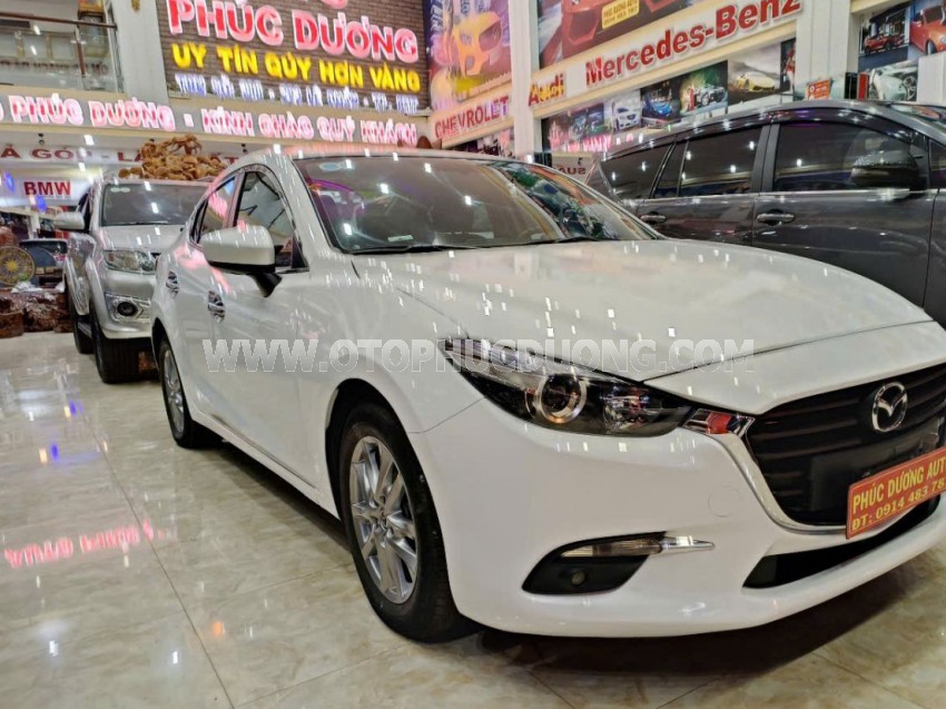 Mazda 3 1.5 AT 2018