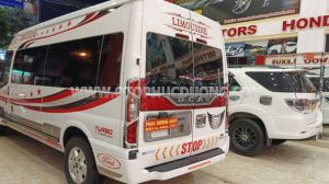 Xe Ford Transit Limousine 2018