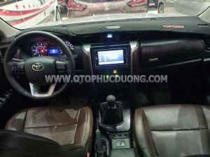Xe Toyota Fortuner 2.4G 4x2 MT 2018