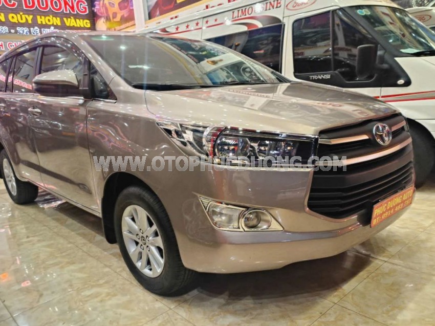 Toyota Innova 2.0E 2018