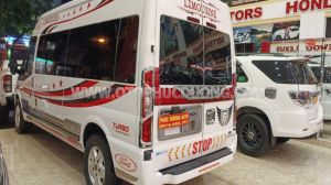 Xe Ford Transit Limousine 2018