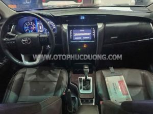 Xe Toyota Fortuner 2.4G 4x2 AT 2019