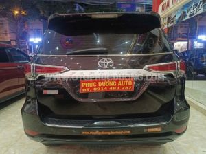 Xe Toyota Fortuner 2.4G 4x2 MT 2017
