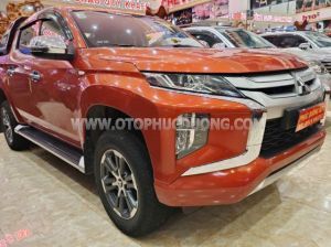 Xe Mitsubishi Triton 4x2 AT Mivec 2020