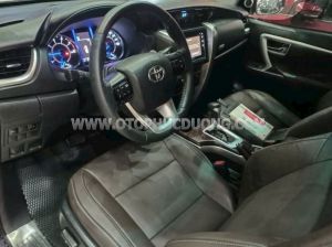 Xe Toyota Fortuner 2.4G 4x2 AT 2019