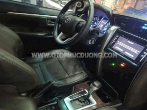 Xe Toyota Fortuner 2.4G 4x2 AT 2019