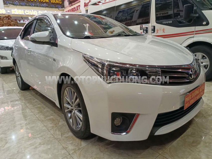 Toyota Corolla altis 1.8G MT 2015