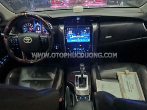 Xe Toyota Fortuner 2.4G 4x2 MT 2017