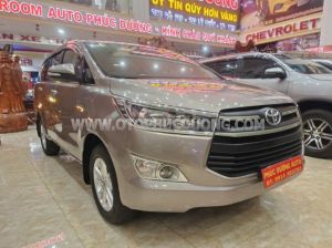 Toyota Innova 2.0E