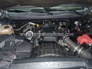 Xe Ford Everest Titanium 2.0L 4x2 AT 2018