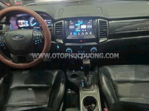 Xe Ford Everest Titanium 2.0L 4x2 AT 2018
