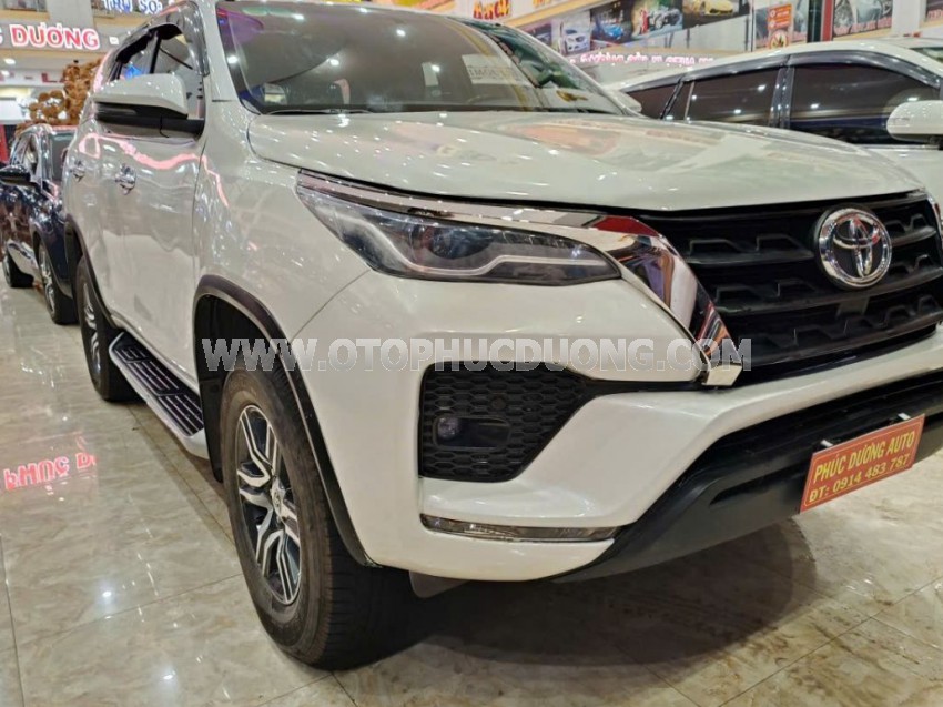 Xe Toyota Fortuner 2.4L 4x2 AT 2022