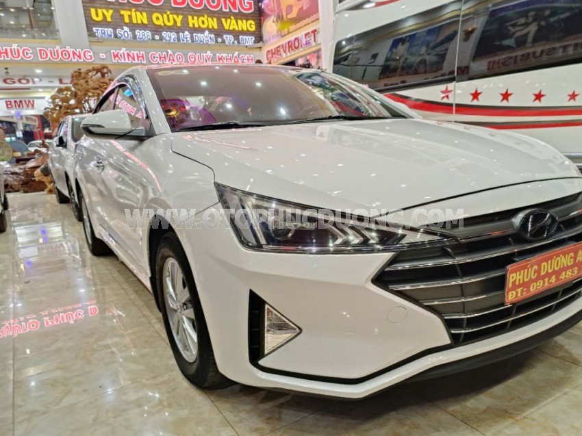 Hyundai Elantra 1.6 MT 2021