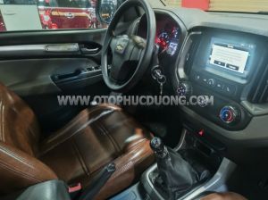 Xe Chevrolet Colorado LT 2.5L 4x4 MT 2017