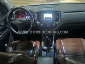 Xe Chevrolet Colorado LT 2.5L 4x4 MT 2017