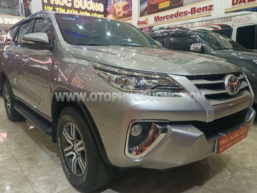 Toyota Fortuner 2.4G 4x2 MT 2017