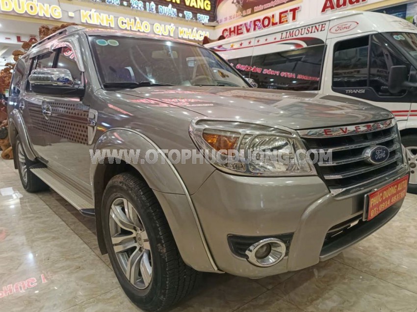 Ford Everest 2.5L 4x2 MT 2011