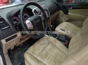 Xe Isuzu MU-X 3.0 4X2 AT 2018