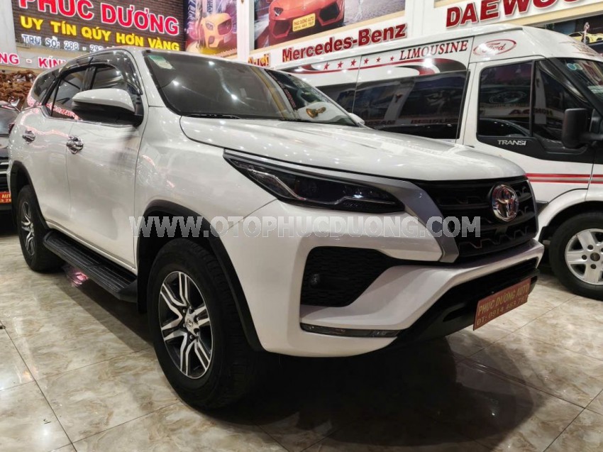 Toyota Fortuner 2.4L 4x2 MT 2022