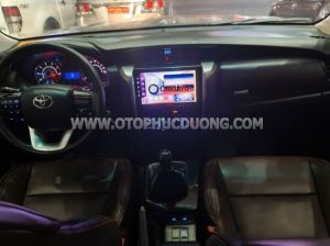 Xe Toyota Fortuner 2.4G 4x2 MT 2018