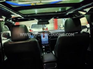 Xe Ford Everest Titanium 2.0L 4x2 AT 2024