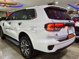 Xe Ford Everest Titanium 2.0L 4x2 AT 2024