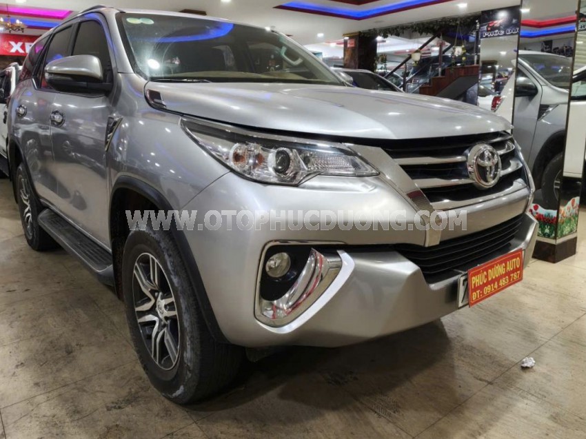 Toyota Fortuner 2.4G 4x2 AT 2019