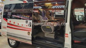 Xe Ford Transit Limousine 2018