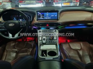 Xe Hyundai SantaFe Cao cấp 2.2L HTRAC 2021