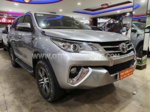 Xe Toyota Fortuner 2.4G 4x2 AT 2019