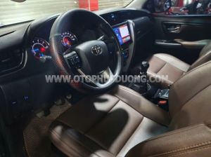 Xe Toyota Fortuner 2.4G 4x2 MT 2019
