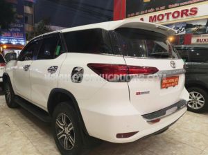 Xe Toyota Fortuner 2.4L 4x2 MT 2022