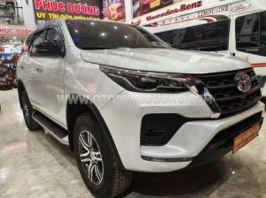 Toyota Fortuner 2.4L 4x2 AT