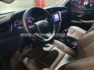 Xe Toyota Fortuner 2.4G 4x2 MT 2019