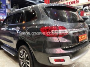 Xe Ford Everest Titanium 2.0L 4x2 AT 2019