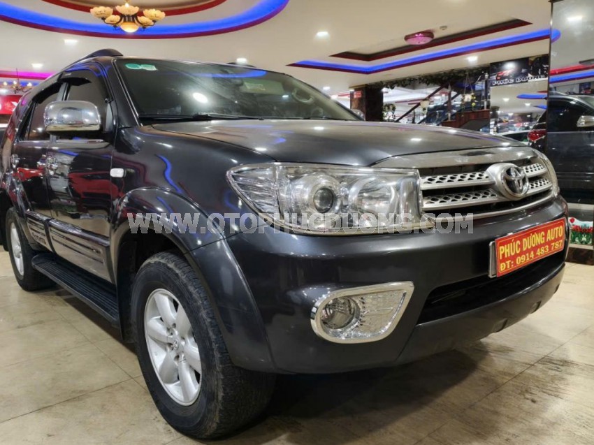 Toyota Fortuner 2.5G 2010