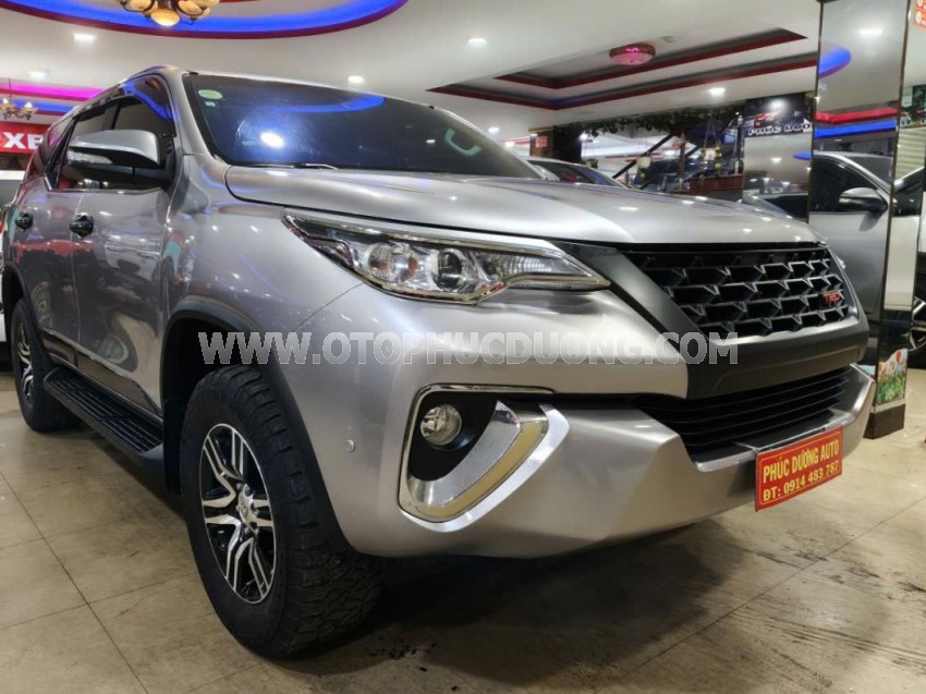 Toyota Fortuner 2.4G 4x2 MT 2017
