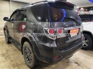 Xe Toyota Fortuner 2.5G 2016