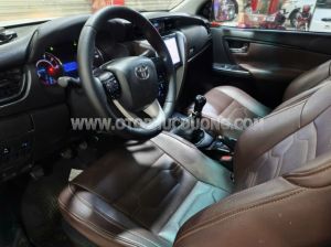 Xe Toyota Fortuner 2.4G 4x2 MT 2017