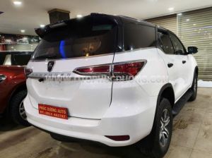 Xe Toyota Fortuner 2.4G 4x2 MT 2017