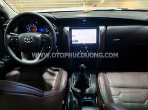 Xe Toyota Fortuner 2.4G 4x2 MT 2017
