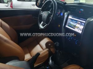 Xe Toyota Fortuner 2.4G 4x2 MT 2019