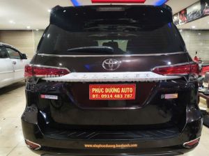 Xe Toyota Fortuner 2.4G 4x2 MT 2019