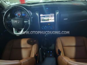 Xe Toyota Fortuner 2.4G 4x2 MT 2019