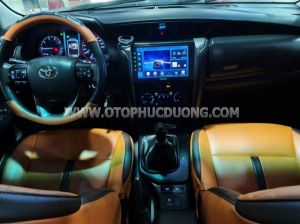 Xe Toyota Fortuner 2.4G 4x2 MT 2021