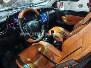 Xe Toyota Fortuner 2.4G 4x2 MT 2021