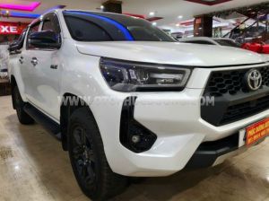 Toyota Hilux 2.4L 4x2 AT