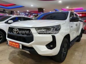 Xe Toyota Hilux 2.4L 4x2 AT 2024