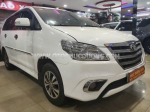 Toyota Innova 2.0E