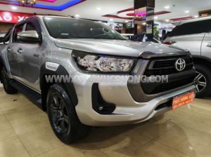 Toyota Hilux 2.4L 4x2 MT